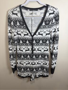 Aeropostale Black and White Fair Isle Reindeer Henley Romper Pajama